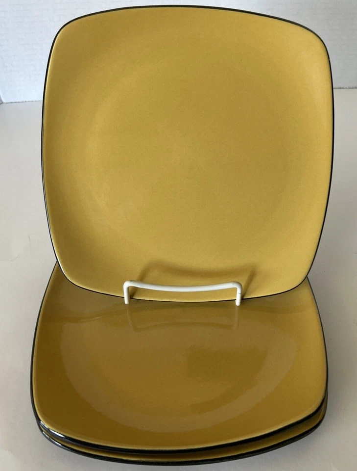 Set of 3 Corelle Hearthstone Luncheon Salad Plates Turmeric Yellow. Square - Image 1 of 4