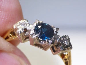 18ct Gold Sapphire Diamond Ring UK Hallmark Size P 1/2 Gift Boxed - Picture 1 of 24
