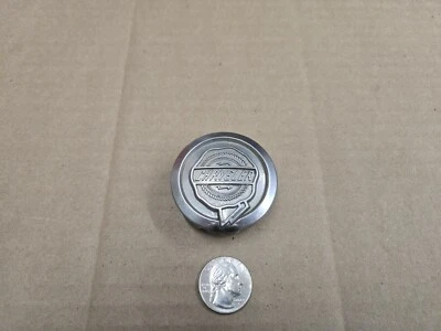 Chrysler OEM 1999-2010 300 PT Cruiser Sebring 2" tampa central cubo tampa 04782867AA - Imagem 1 de 3