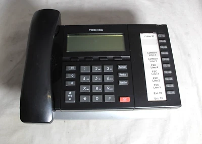 Lote de 5 teléfonos digitales de oficina Toshiba DP5022-SDM con teléfonos y soportes Foto 1 de 4