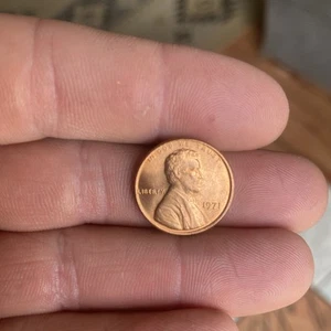 1971 Penny Errors, No Mint Mark, Struck Off Center, Letters On Rim, (AU) - Picture 1 of 2
