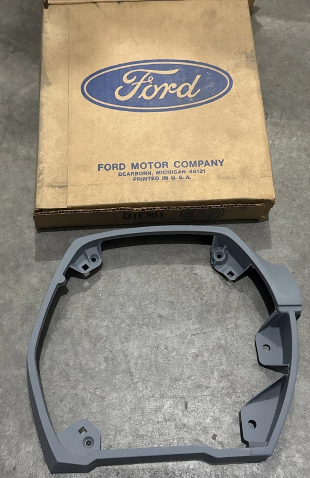 1975 1976 1977 1978 Mercury Bobcat NOS RH FRONT FENDER EXTENSION - Image 1 of 2