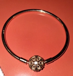 Pandora Moments Rose Gold Sparkling Snowflake Bangle 7.0 - Picture 1 of 4