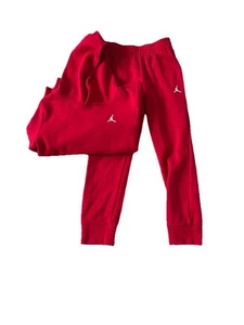 Neu kleiner Junge/Mädchen rot 2 Stück Air Jordan Nike Jogginganzug Größe 6-7 - Bild 1 von 18