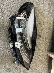 2017-2020 Tesla Model 3 Y Headlight Assembly Front LED passeger side OEM scratch - Bild 1 von 5