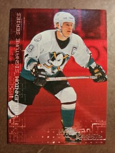 1999 ITG Paul Kariya Millennium Signature Series #1 Red Holo  /1000