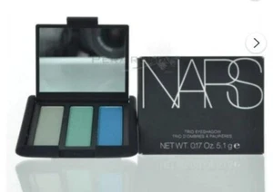 Sombra de ojos compacta Nars Trio Ferrat - blanco plateado espuma de mar verde cielo azul - Imagen 1 de 3