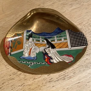 Japanese Vintage Kai-Awase Hand Painted Matching Game Clam Shell w/Label - Picture 1 of 8