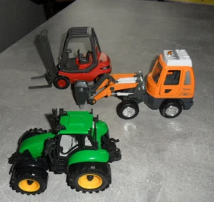 3 Baufahrzeuge ,,Gama 2418 /Bauhammer mit 4 mal Saunt / Traktor - Bild 1 von 8