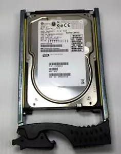 EMC 005048597 005048564 005048616 005048625 300G 10K 3.5" FC 2Gb HDD hard drive - Picture 1 of 2