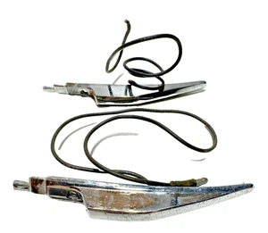 Indicador de señal de giro de montaje de guardabarros Chrysler 1969-1971 pieza OEM 2930580, 2930581 - Imagen 1 de 6