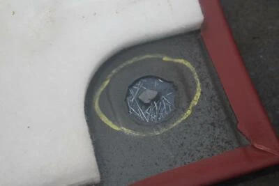 Panel de ajuste de cabezal de pantalla trasera cuero rojo 85753600 Ferrari 488 GTB 2016 *Nota* Foto 1 de 4