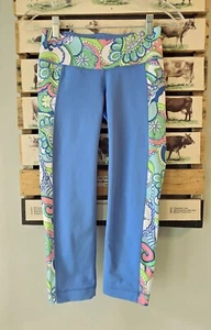 Lilly Pulitzer Luxletic Size XS Blue w/ Pink Sand Dollar Paisley Capri Leggings - Picture 1 of 16