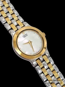 Citizen Elegance 3220 325303 YO Quartz Two Tone MOP Dial Ladies Watch New Batt - Picture 1 of 13