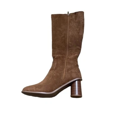 C Wonder 女式及膝靴 8 1/2 码全新带盒麂皮绒干邑 — 第 1/4 张图片