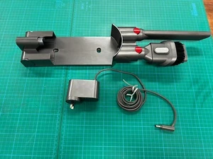 Genuine DYSON V7 Charger 205720-05 & Wall Docking Station Dock + 2accessary - Picture 1 of 5