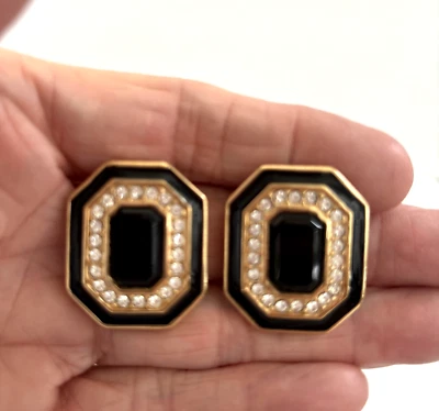 Brincos Swarovski SAL preto esmalte cristal claro cristal oval clipe - Imagem 1 de 3