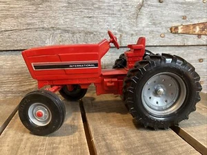 Vintage Ertl Tractor International Toy 1970s 1/16 Scale Blueprint Replica - Picture 1 of 13