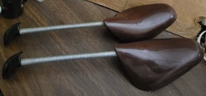 VINTAGE Pair PLASTICOL Brown MENS SHOE TREES Savers MILAN ITALY SIZE 41-42 - Picture 1 of 3