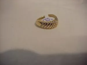 14K YELLOW GOLD RING WITH 28 CHANNEL SET DIAMONDS - Picture 1 of 1