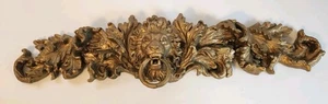 Targa decorazione parete oro Hollywood Regency vintage ornata ruggente testa di leone rilievo 3D - Foto 1 di 14