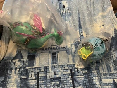 DISNEY Main Street Electrical Parade (Popcorn Bucket & Sipper) Dragon & Turtle Foto 1 de 4