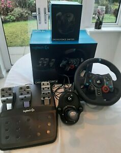 Logitech G29 Racing Wheel, Pedals and Gear Shifter for PS4/PS3 and PC