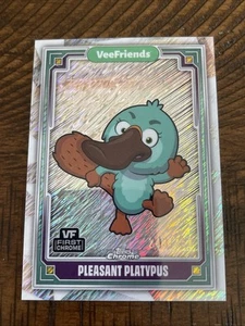 2025 Topps Chrome VeeFriends Pleasant Platypus Shimmer/250 - Imagen 1 de 3