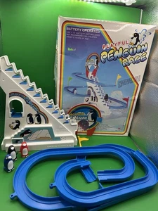 Playful Penguin Race 1983 Vintage UNGETESTET VERKAUF FÜR TEILE ODER REPARATUR - Bild 1 von 10