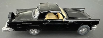 Coche de fricción de metal fundido a presión Ford Thunderbird 1956 negro vintage SS 401-2 5" como nuevo Foto 1 de 4