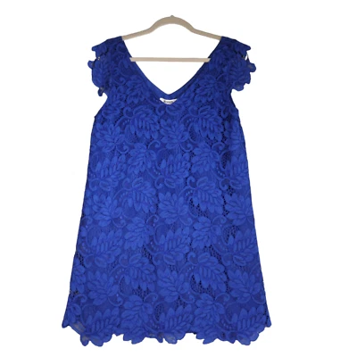 NEW BB Dakota Dress Womens Size M Blue Lace Lined Flutter Sleeve Scalloped Hem - Image 1 of 4
