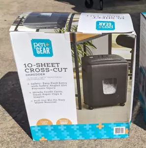 Pen + Gear 10 Sheet Cross-Cut Paper Shredder 4 Gallon Bin NEW - Picture 1 of 1