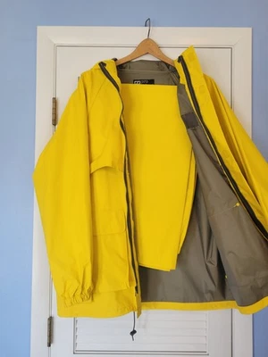 Mens Foul Weather Gear Set Large - Image 1 of 4