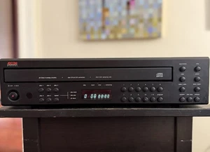 ADCOM GCD-700 5-Disc CD Compact Disc Changer - No Remote - Tested Working - Picture 1 of 2