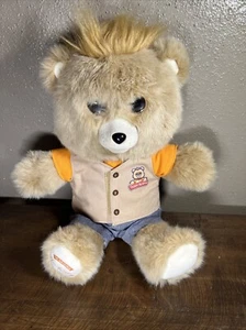 2017 Teddy Ruxpin LED Occhi Storytelling Orso App Bluetooth Interattivo Testato - Foto 1 di 5