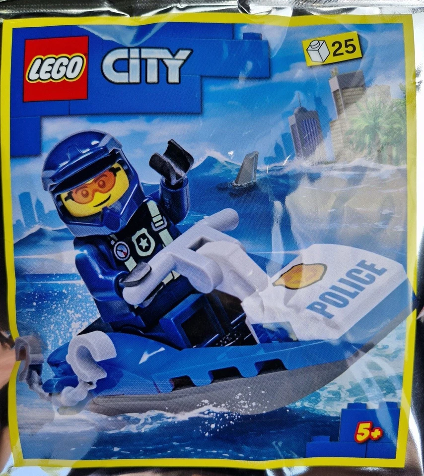 LEGO City Policeman with Jet ski Foil Pack Set 952207 (Bagged) - Image 1 of 1