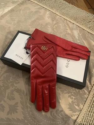 NUEVO CON ETIQUETAS Guantes Gucci Mujer Rojo Matelasse, Cuero Acolchado, Logo GG, Marmont Talla S7 Foto 1 de 4