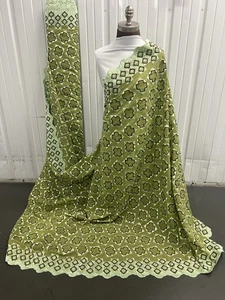 Grün Strass Stickerei Baumwollstoff 50" Breite Meterware - Bild 1 von 5