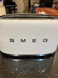 NEW SMEG 50's Style Retro Longslot 4 Slice Toaster - White TSF02WHAU - Picture 1 of 4