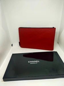 pochette chanel parfums rouge - Imagen 1 de 3
