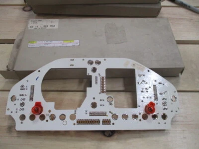 BMW E30 318i 325i CLUSTER INNER CIRCUIT BOARD 62111381952 NOS - Image 1 of 4