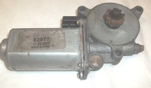 1992-1999 PONTIAC OLDSMOBILE BUICK CADILLAC WINDOW MOTOR PASSENGER FRONT DOOR // - Picture 1 of 4