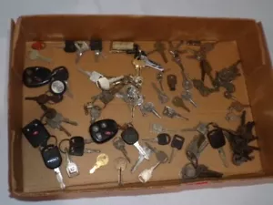 KEYS KEY LOT CAR KEYS REMOTE START CAR FOB FORD CHEVROLET + - Picture 1 of 7