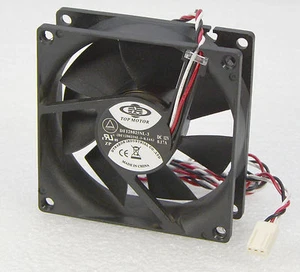 12V DC Dynaeon Industrial DF128025SL-3 Fan 0.17A 80x80x25 Quiet Only 27dB O255 - Picture 1 of 1