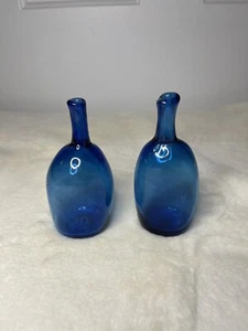 Set 2 Decorative Hand Blown Blue Abstract Vases 5" - Picture 1 of 3