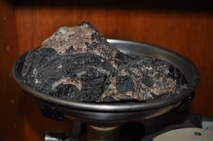 Natürlicher schwarzer Turmalin & Kristall raues Gestein Mineral Probe 488 gr Custer SD - Bild 1 von 9