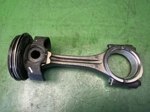 Iveco Daily Kolben Pleuel Mk6 2.3 RWD F1AGL411H 2022 - Bild 1 von 3