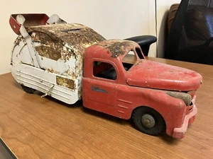 STRUCTO "City of Toyland No. 7 Utility Truck" 1950s Garbage Truck, Red & White - Picture 1 of 15