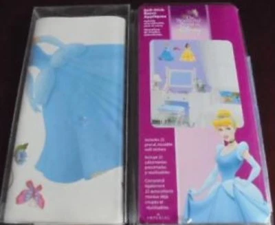 Juego de 25 calcomanías autoadhesivas de decoración de apliques de pared de princesa Disney Foto 1 de 3