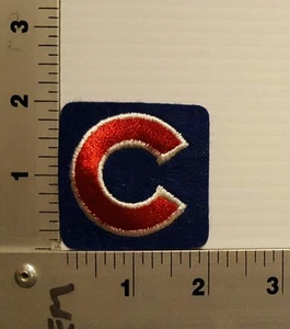 1-PCS CHICAGO CUBS  (SQUARE) (BLUE & RED)   VINTAGE EMBROIDERED PATCH - Picture 1 of 2